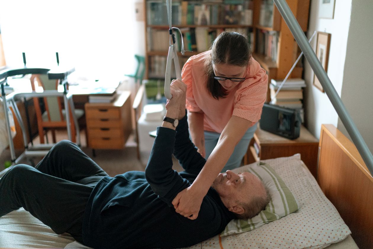 Caregiver providing warm, in-home support for a senior in Bergen County, NJ